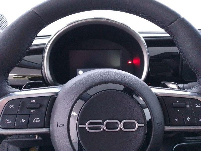 FIAT 600 1.2 hybrid Icon 145cv auto