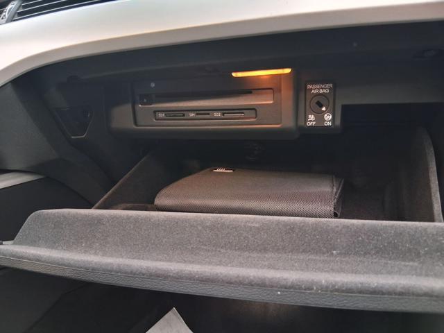 AUDI A4 Avant 40 TDI S tronic Business