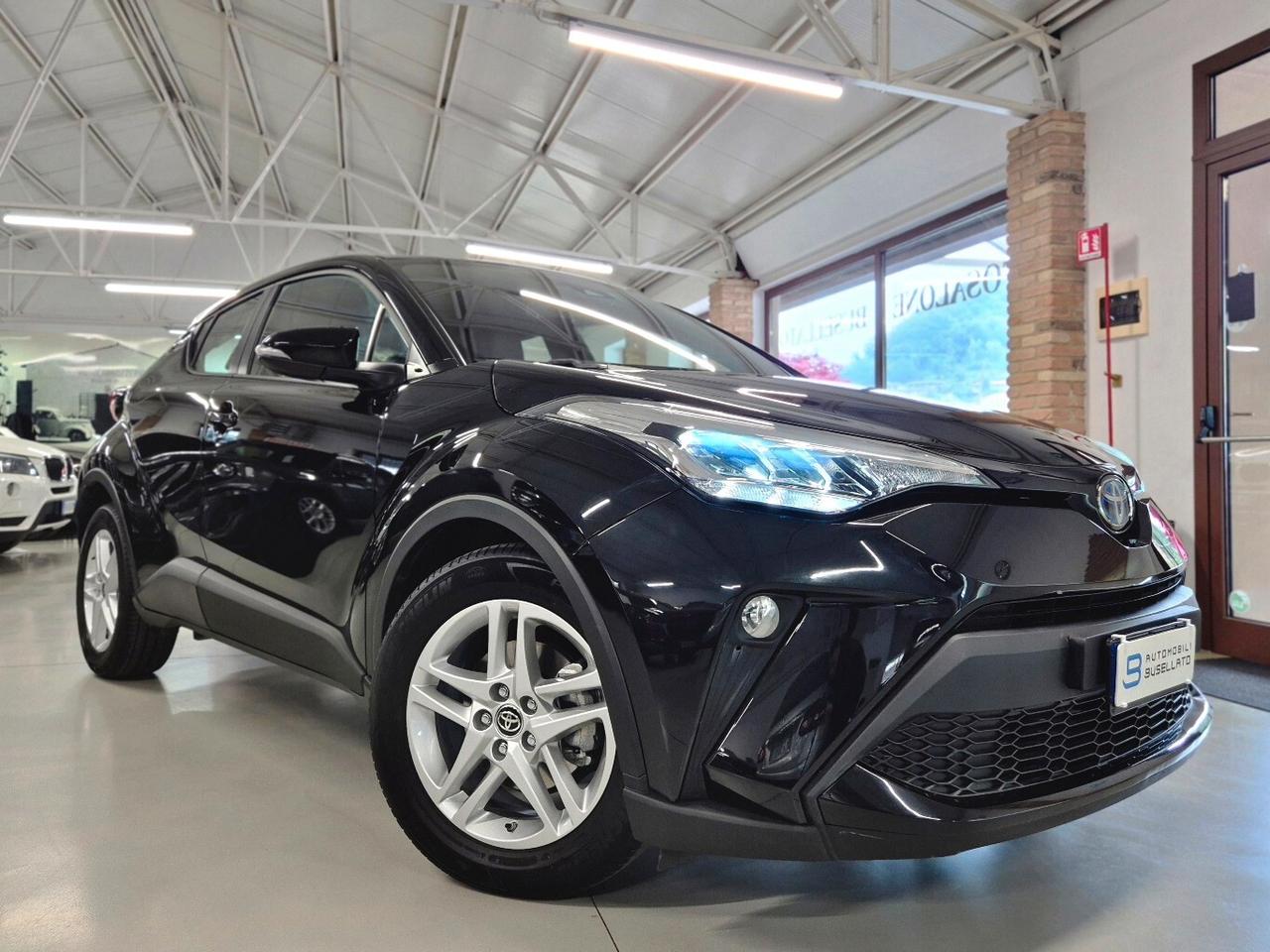 Toyota C-HR 1.8 Hybrid E-CVT Business