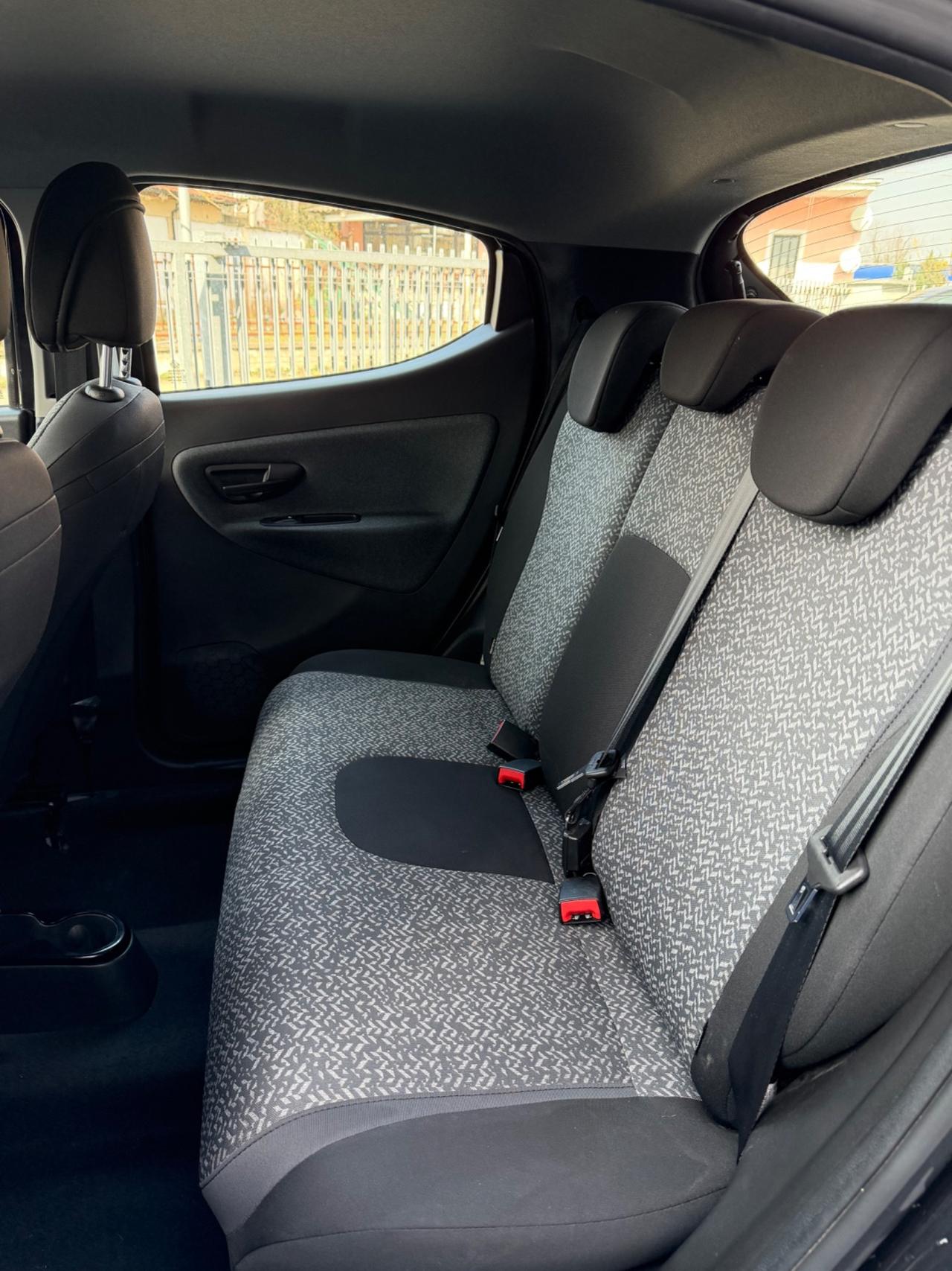 Lancia Ypsilon 1.0 FireFly 5 porte S&S Hybrid Silver Plus PREZZO REALE