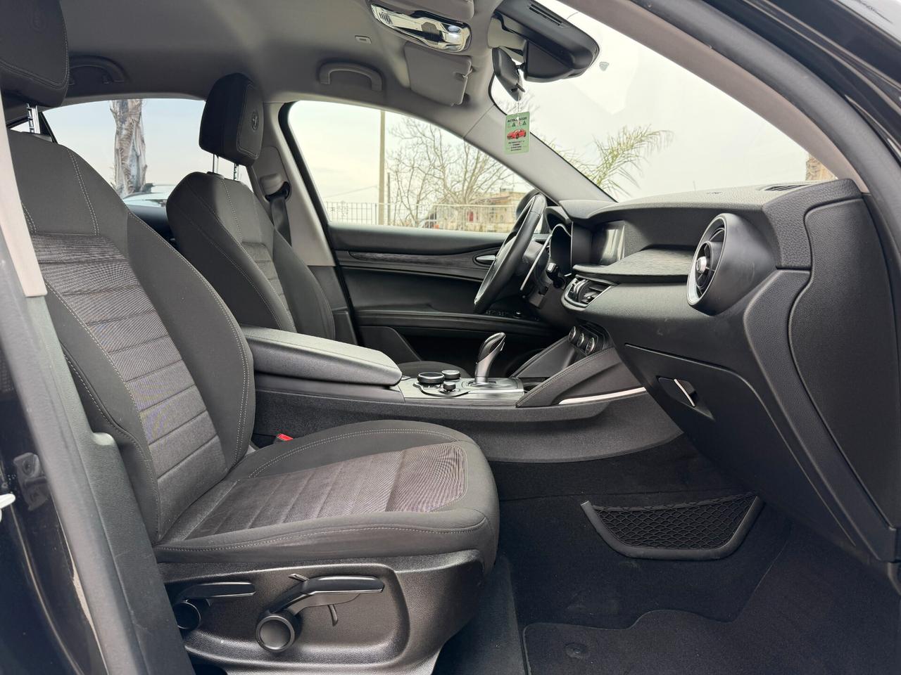 ALFA ROMEO STELVIO 2018 2.2 DIESEL 210 CV