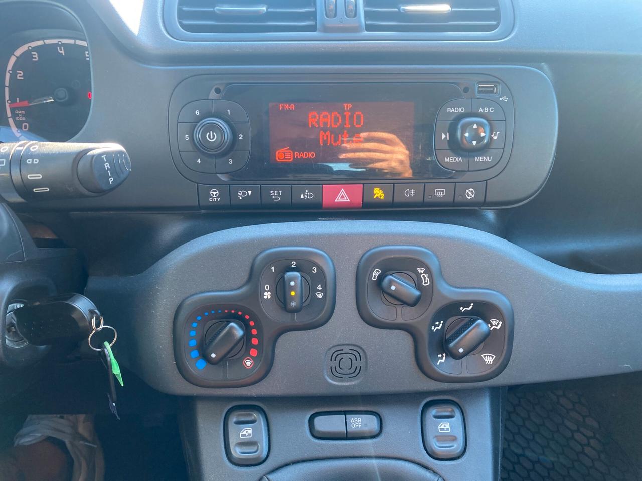 FIAT PANDA 1.2 ANNO 2020 KM 80.000 GARANTITA 12 MESI
