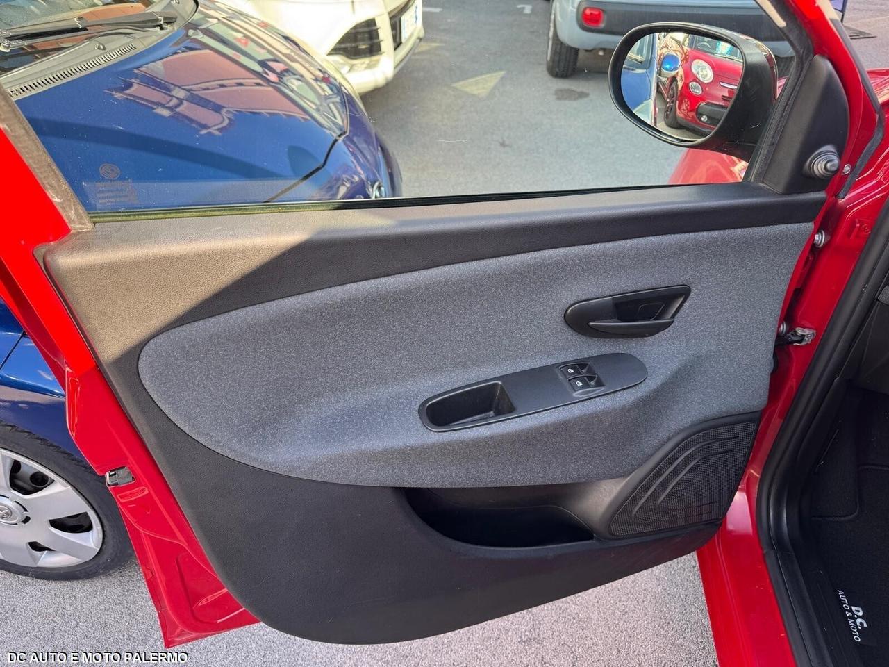 Lancia Ypsilon 1.0 Fire 69CV..Hybrid Ecochic.2022