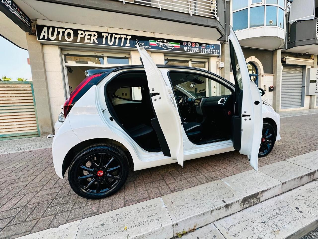 Toyota Aygo 1.0 72 CV 5p CAMBIO AUTOMATICO