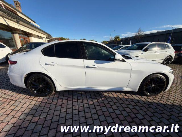 ALFA ROMEO Giulia 2.2 Turbodiesel 160 CV AT8 ROSSO EDITION