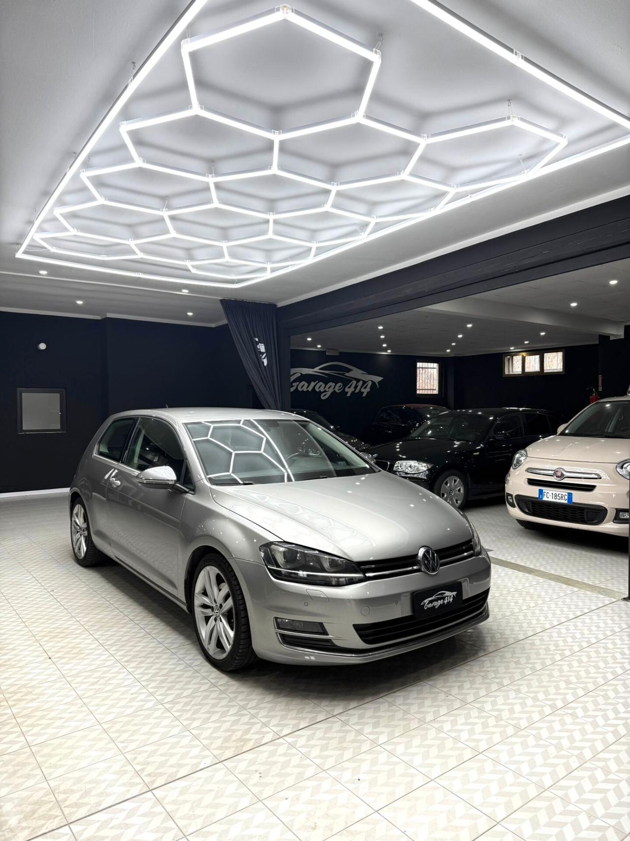 Volkswagen Golf 2.0 TDI DSG 3p. Highline BlueMotion Technology