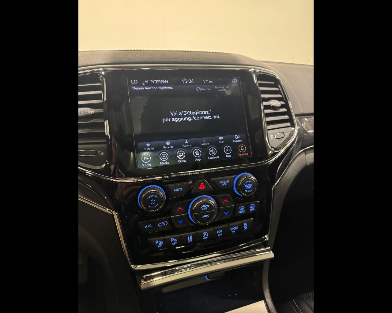 JEEP GRAND CHEROKEE 3.0 AUTO OVERLAND