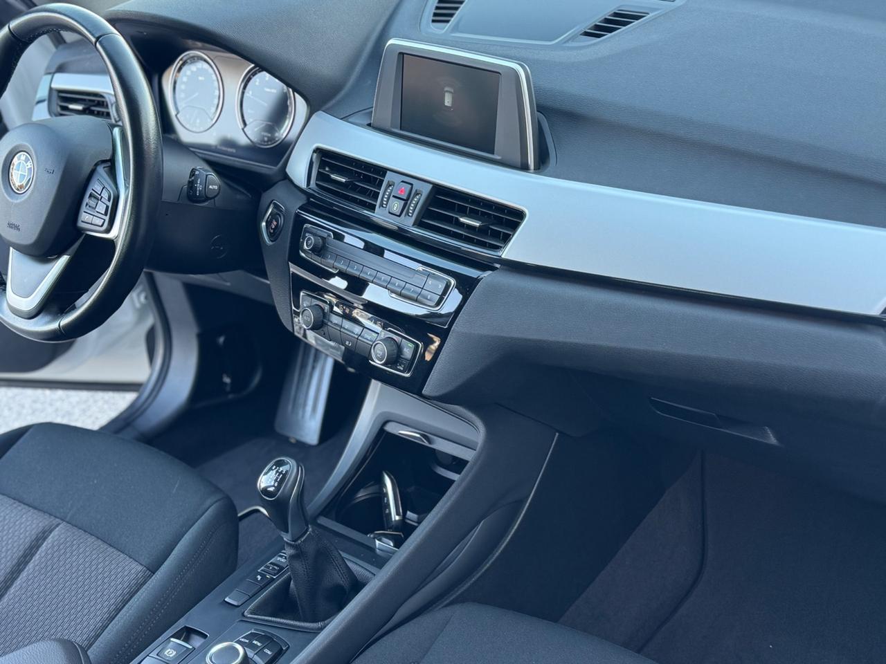 Bmw X1 sDrive18i Sport 70.000 Km Tagliandi BMW !