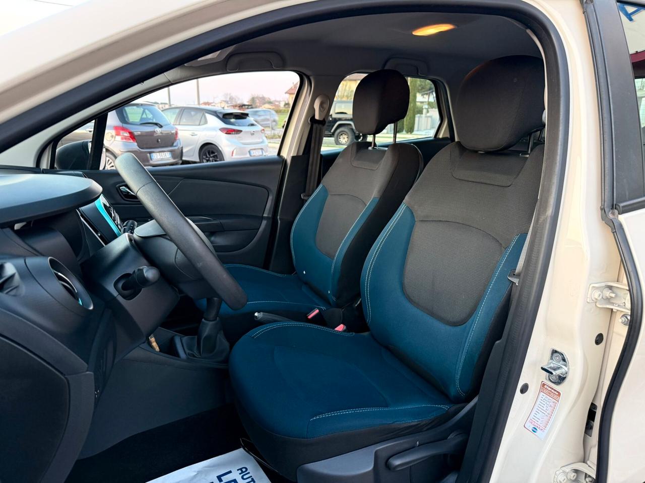 Renault Captur 1.5 dCi 90 CV - AUTOCARRO 4 POSTI