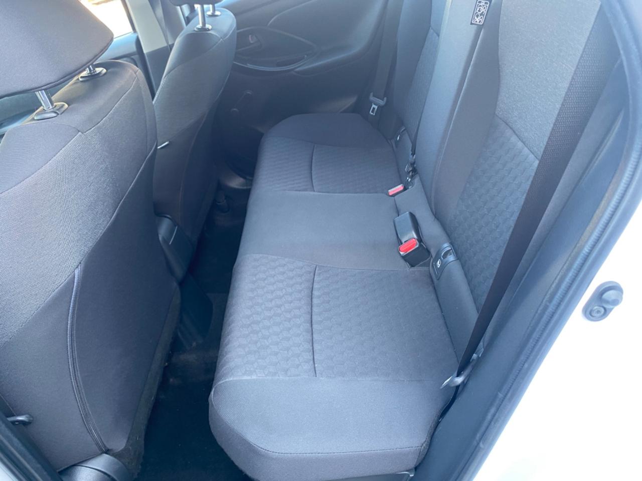 Toyota Yaris 1.5 Hybrid 5 porte Business