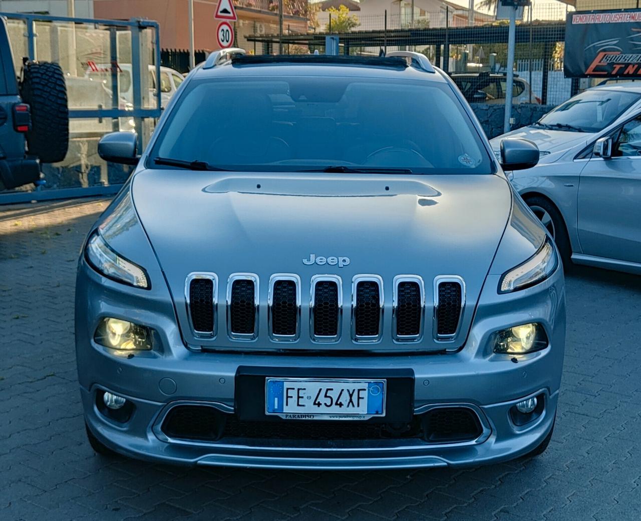 Jeep Cherokee 2.2 Mjt II 4WD Overland da vetrinaaa