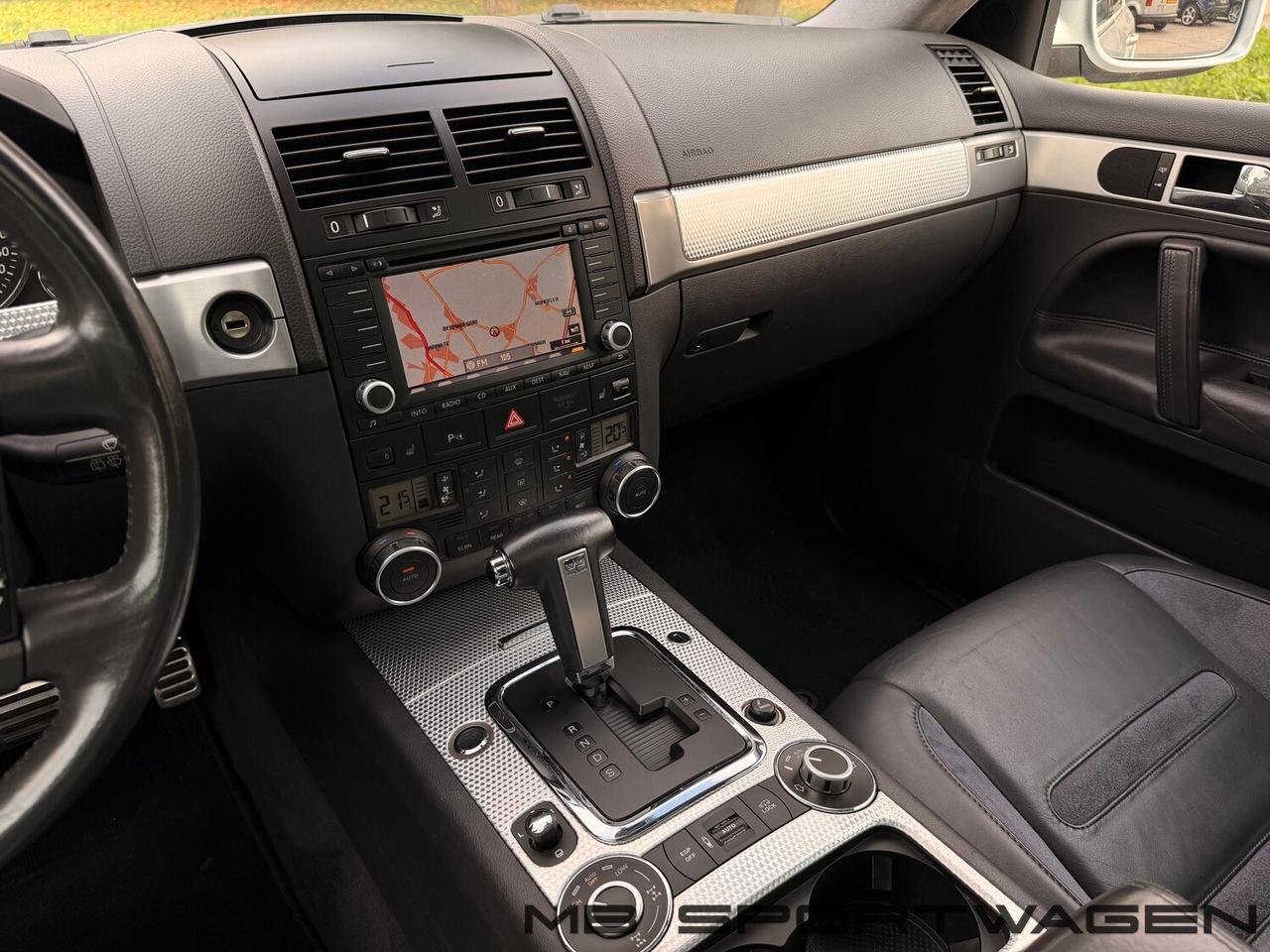 Volkswagen Touareg 6.0 W12 Sport