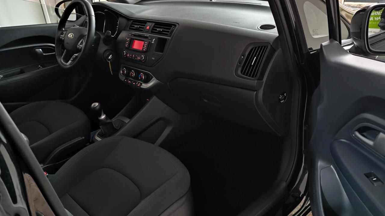 Kia Rio 1.2 CVVT 5p. Cool