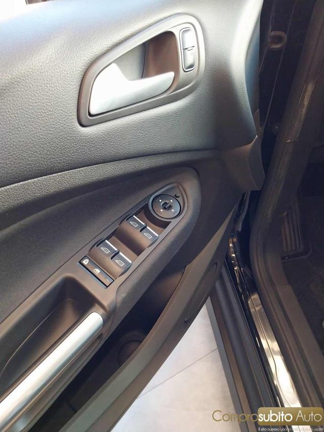 FORD C-Max 1.5 TDCI 120Cv Automatica ( Garanzia 12 Mesi)