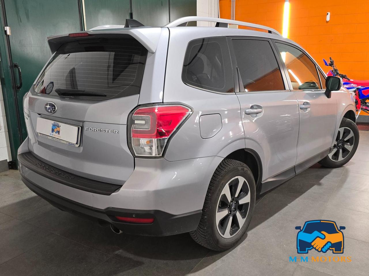 Subaru Forester 2.0i Style my17