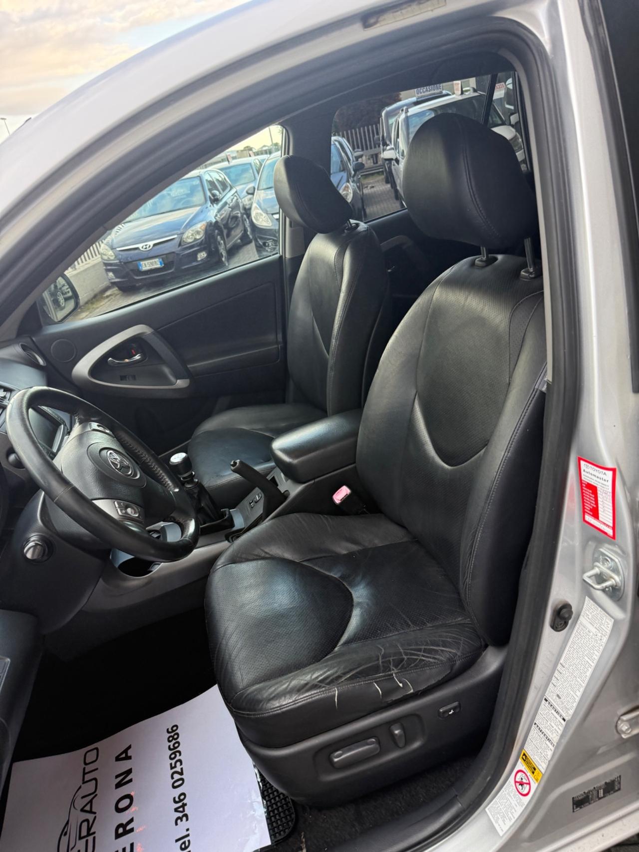 Toyota RAV 4 RAV4 2.2 D-4D 177 CV Luxury