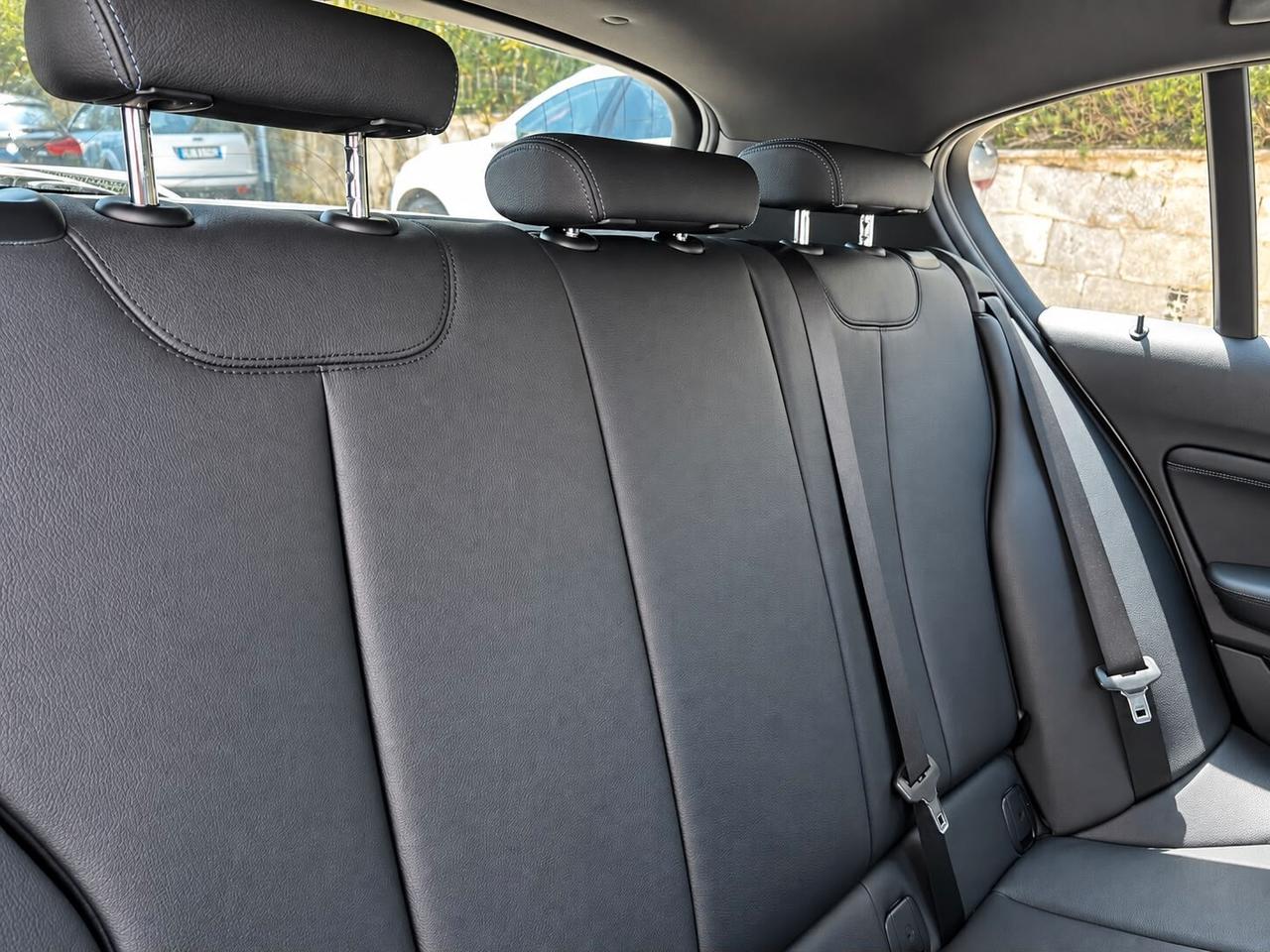 Bmw 116 116d 5p. Msport