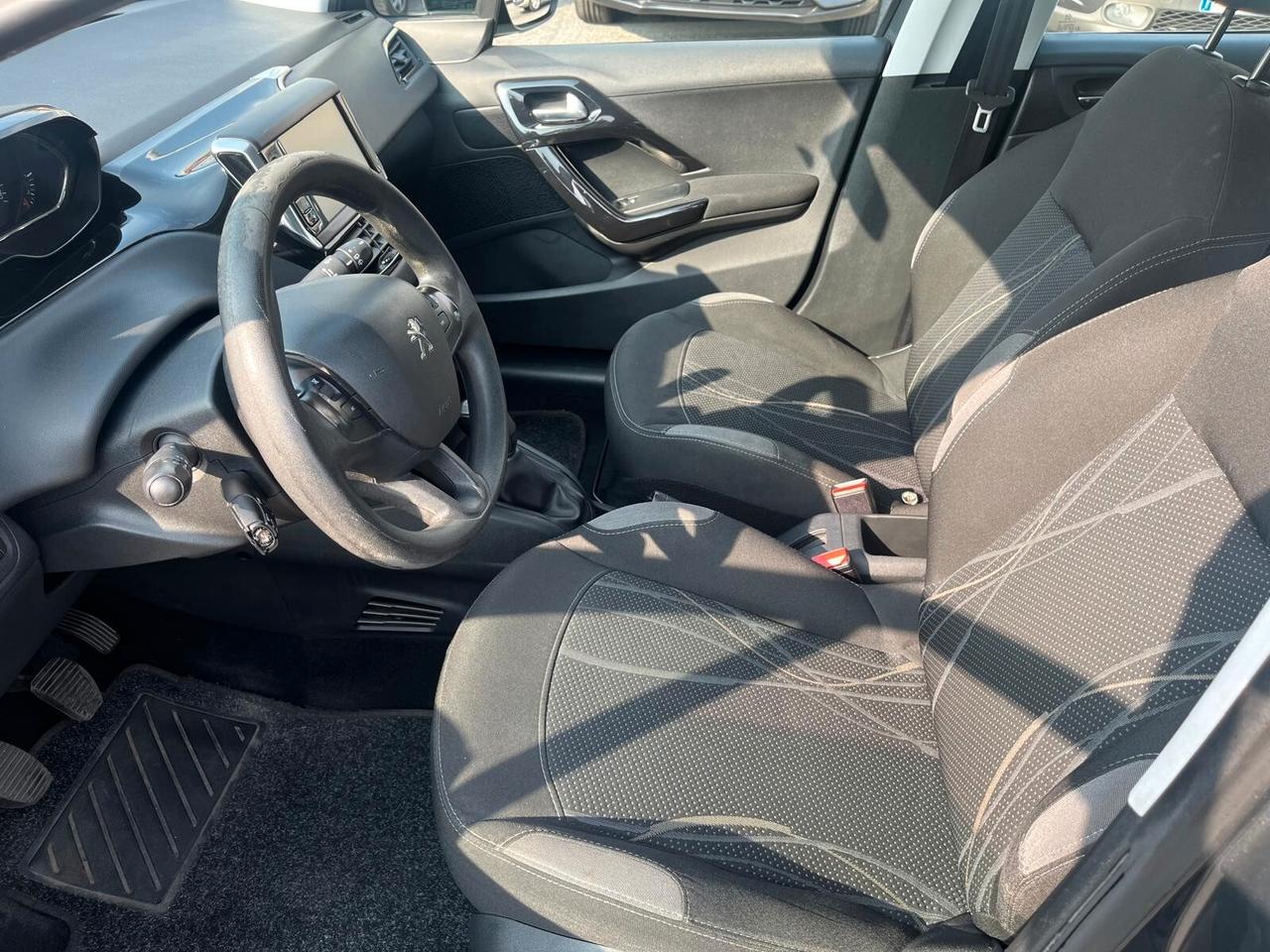Peugeot 208 1.4 HDi 68 CV 5 porte Access