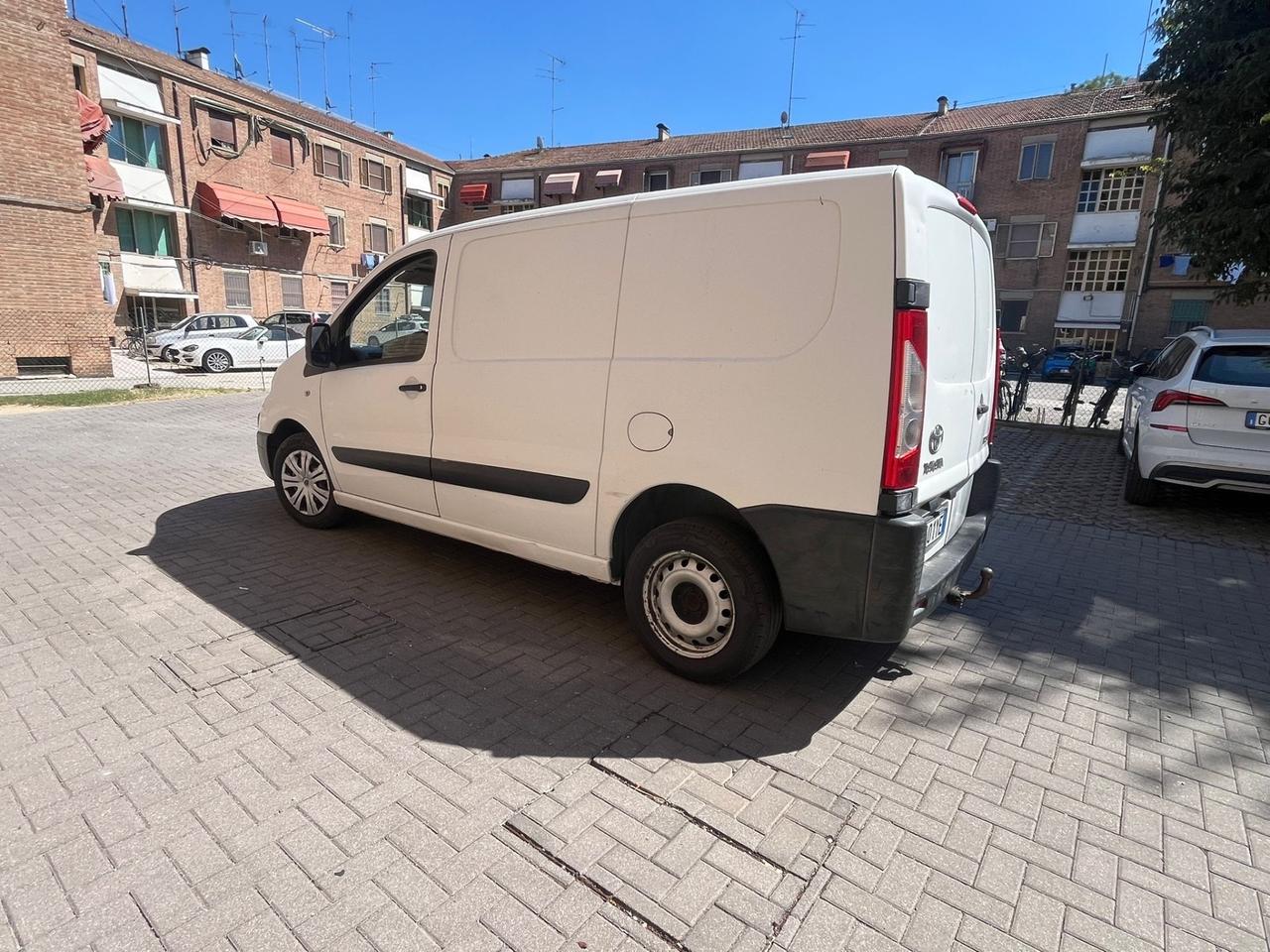 Toyota Proace 2.0 D-4D PC-TN Furgone Lounge 10q