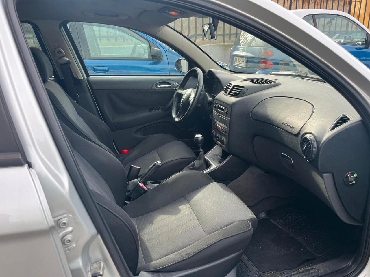 Alfa Romeo 147 1.9 JTD MTJ 16V 5 porte Dist.