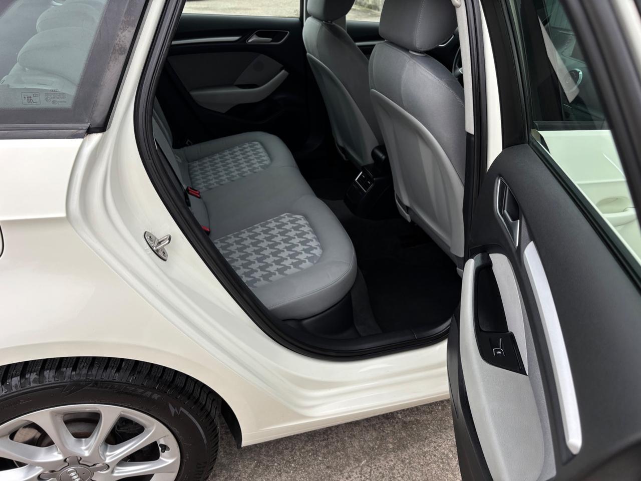 Audi A3 2.0 TDI 150 CV S tronic sportback. Garanzia