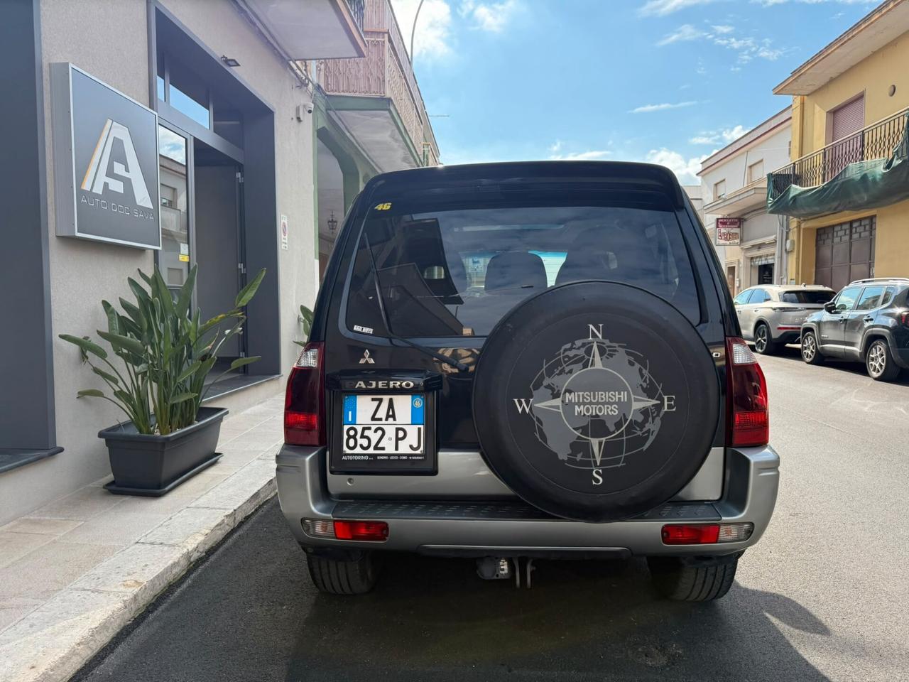 Mitsubishi Pajero 3.2 16V DI-D 3p. Tetto + pelle+ sedili elettrci+ gancio traino