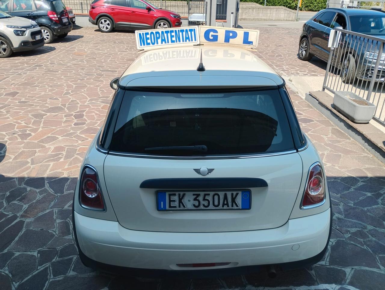Mini 1.6 16V One (55kW) GPL/BENZINA NEOPATENTATI