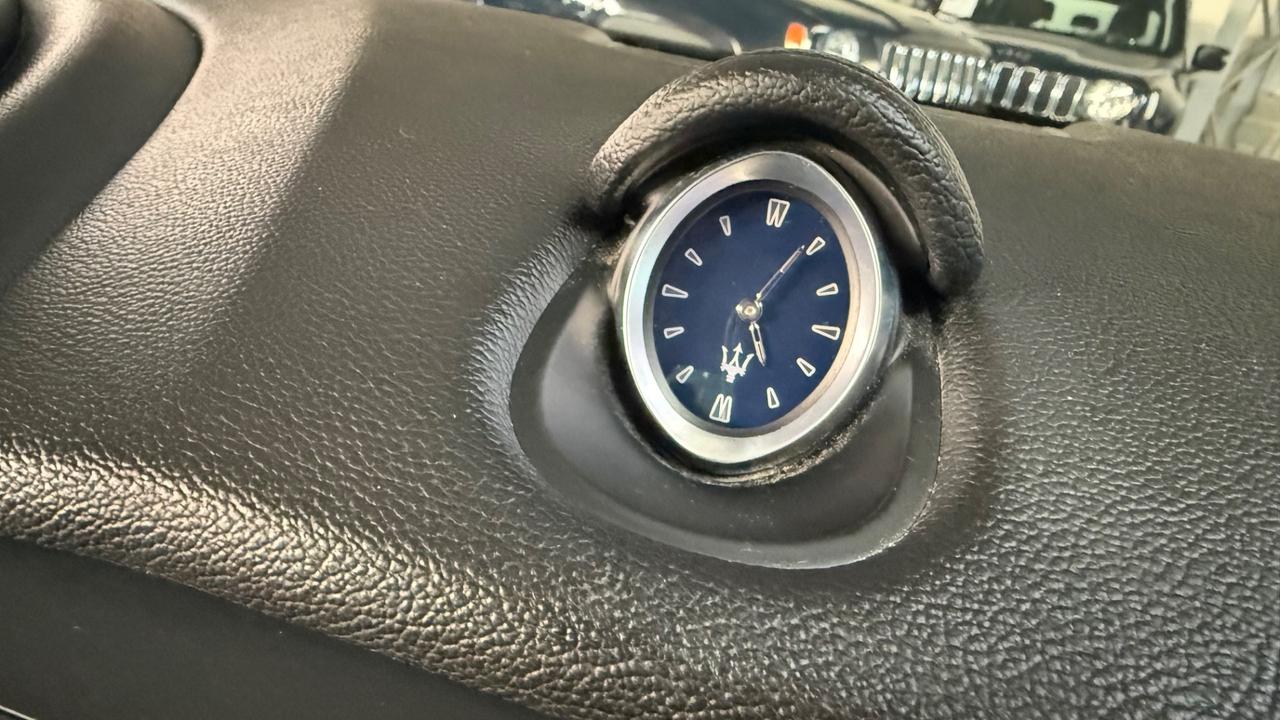 Maserati Ghibli 330 CV MHEV GT