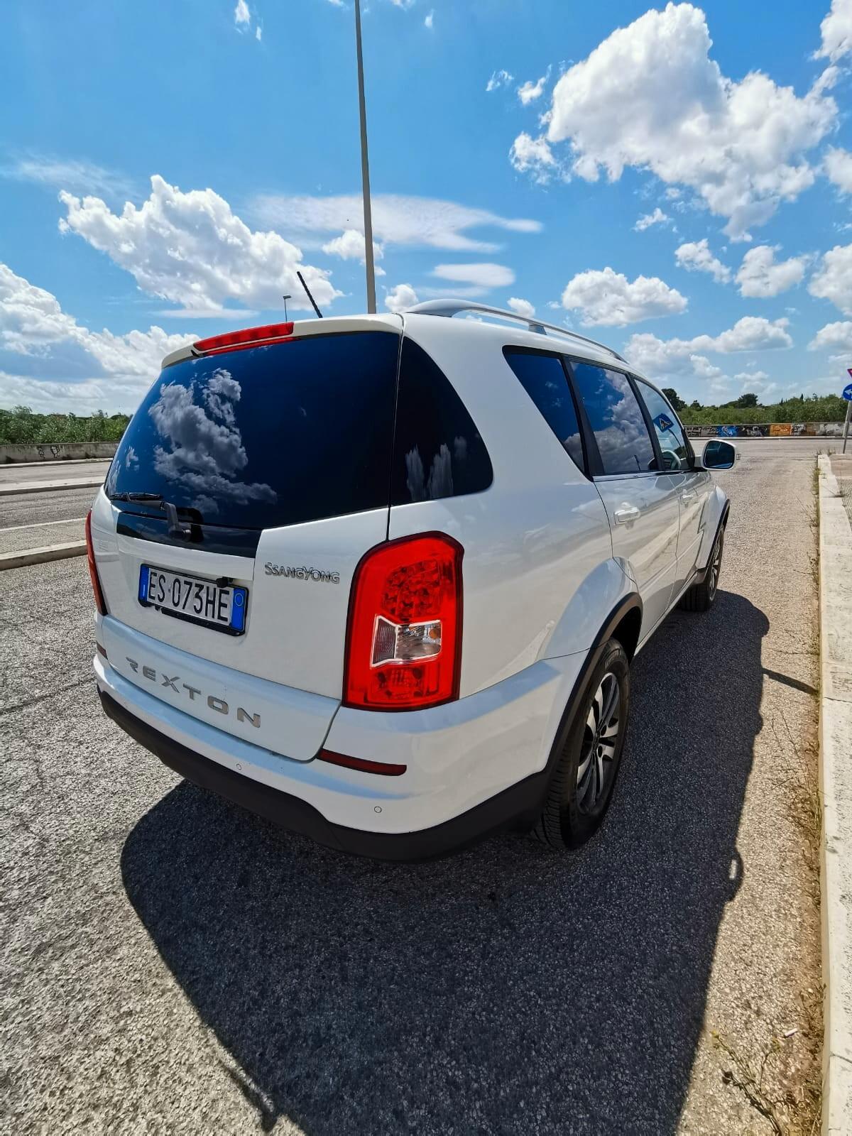 Ssangyong Rexton W 2.0 Xdi 4WD A/T SOLO KM.120000