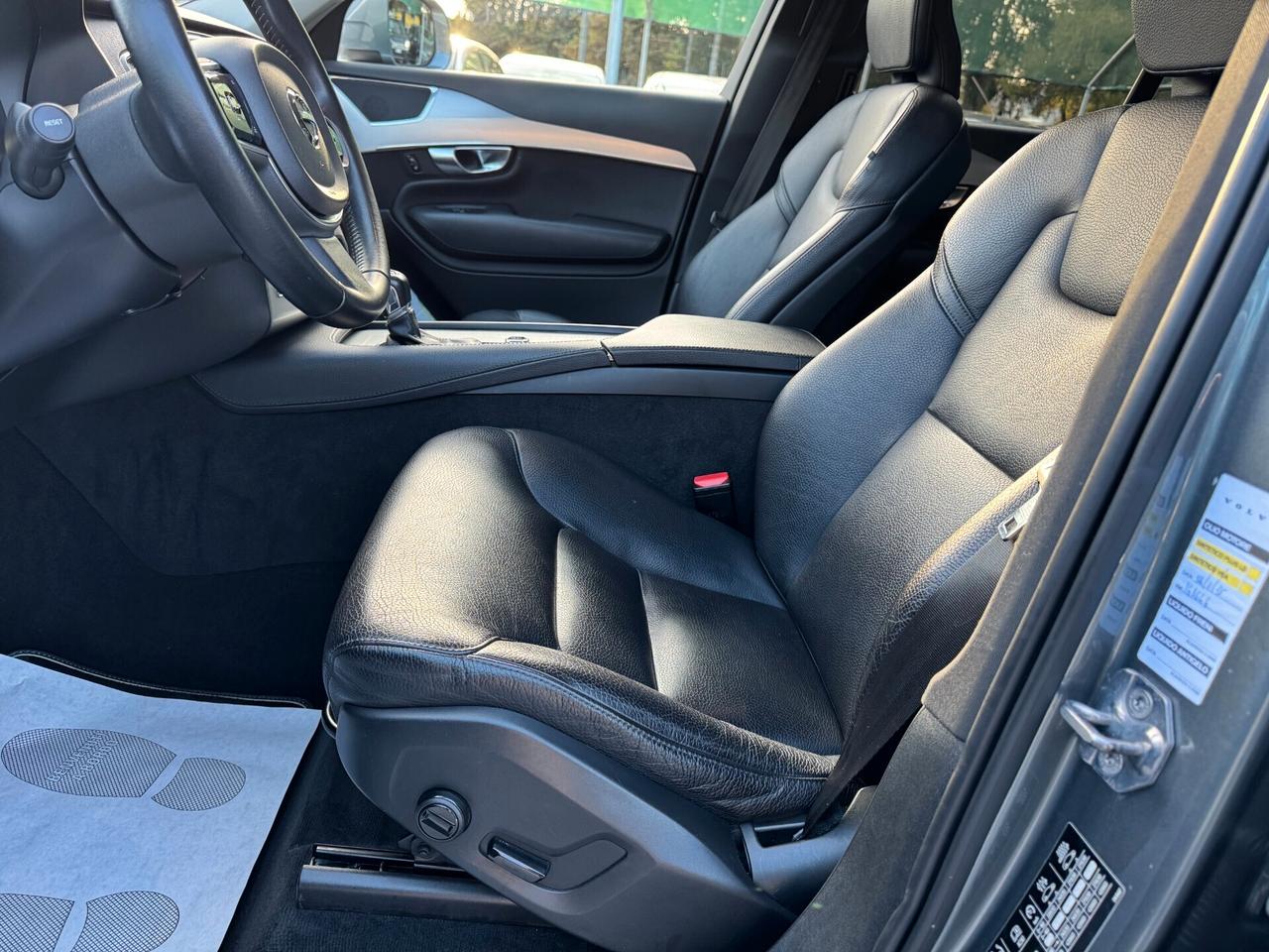 Volvo XC 90 XC90 D5 AWD Geartronic Business Plus