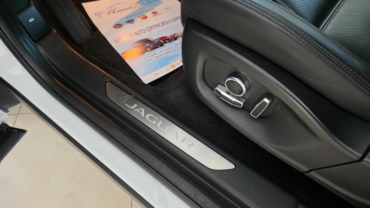 Jaguar E-Pace 2.0D I4 163 CV AWD Auto R-Dynamic HSE