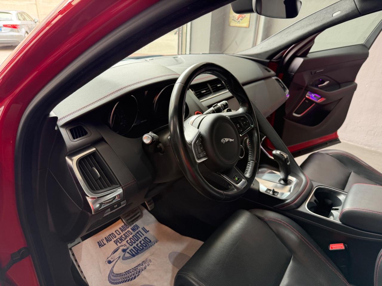 Jaguar E-Pace 2.0D 180 CV AWD AUT. FIRST EDITION