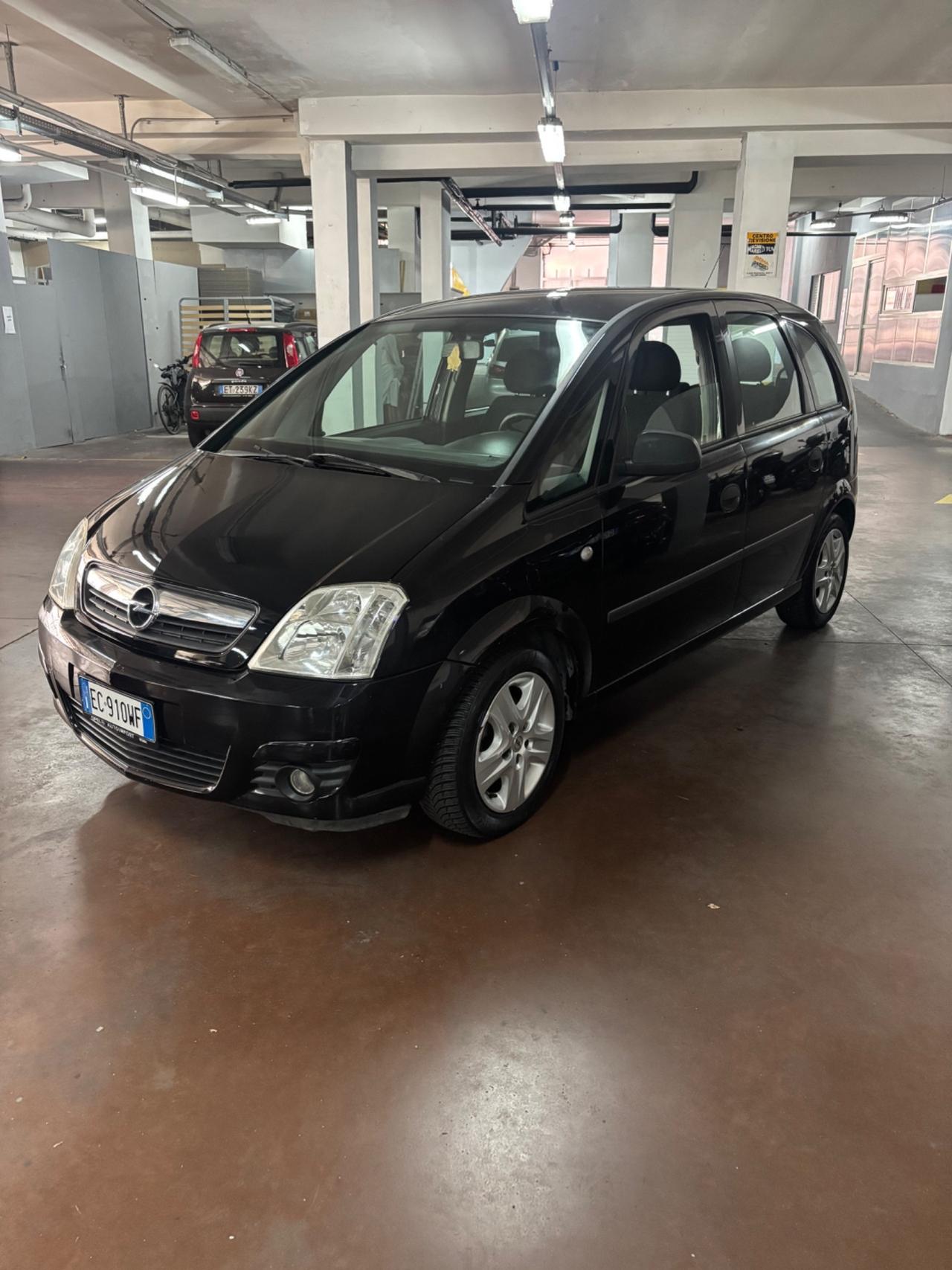 Opel Meriva 1.4 16V GPL-TECH Club