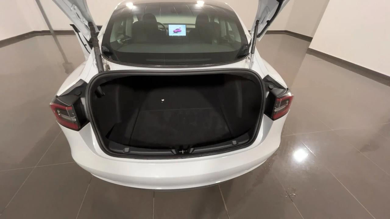 Tesla Model 3 Model 3 RWD