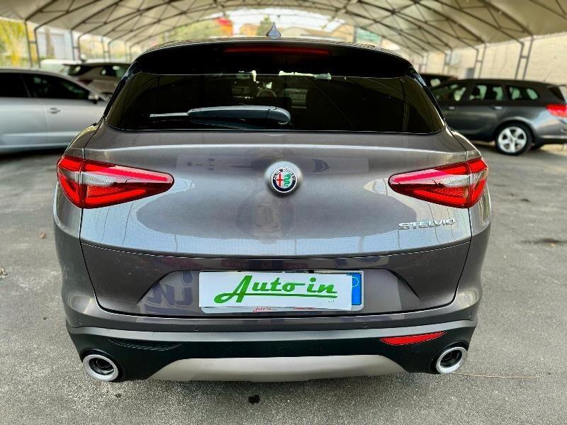 Alfa Romeo Stelvio 2.2 Turbodiesel 160 CV AT8