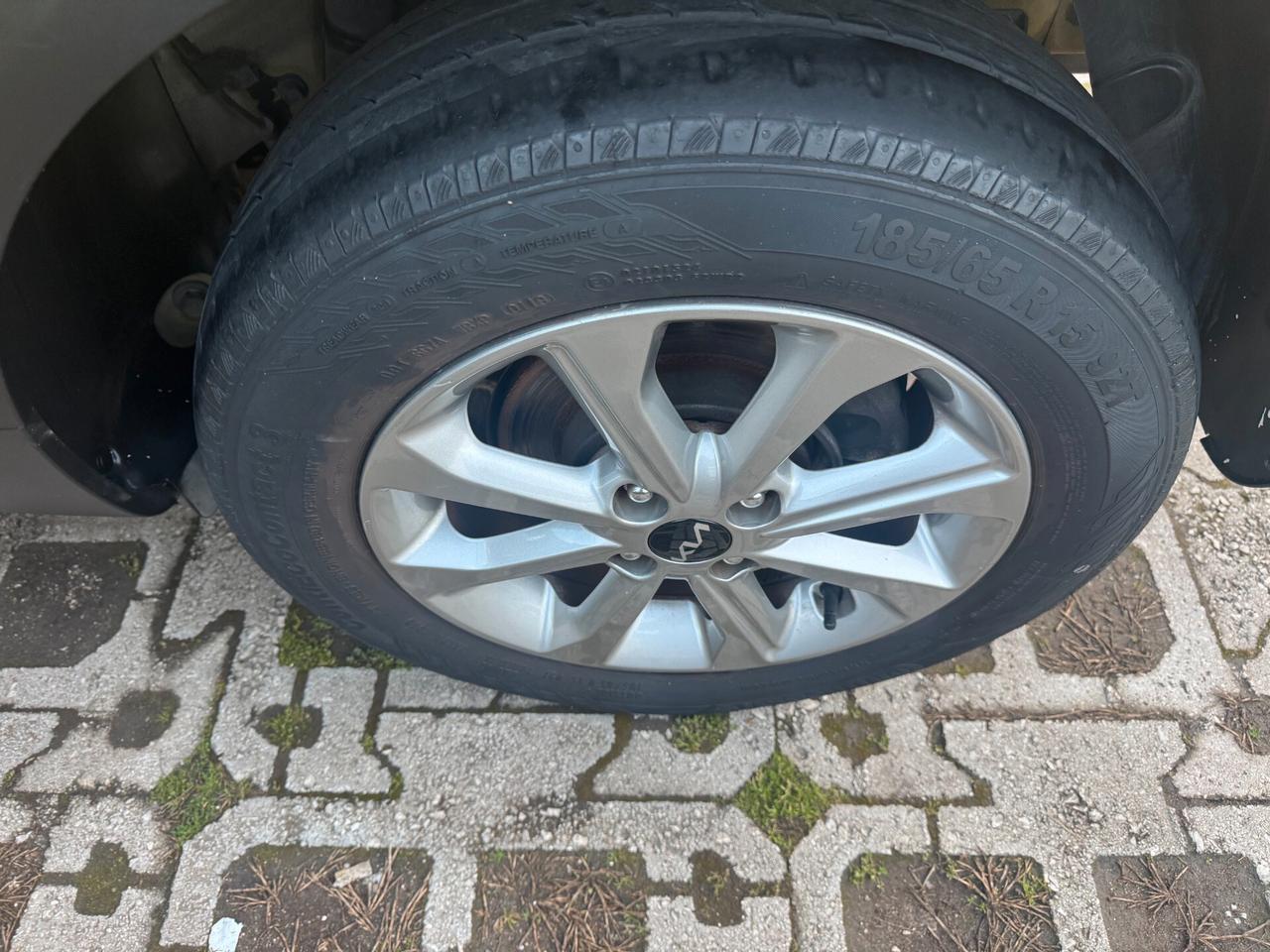 KIA Stonic 1.2cc DPI 84cv Urban