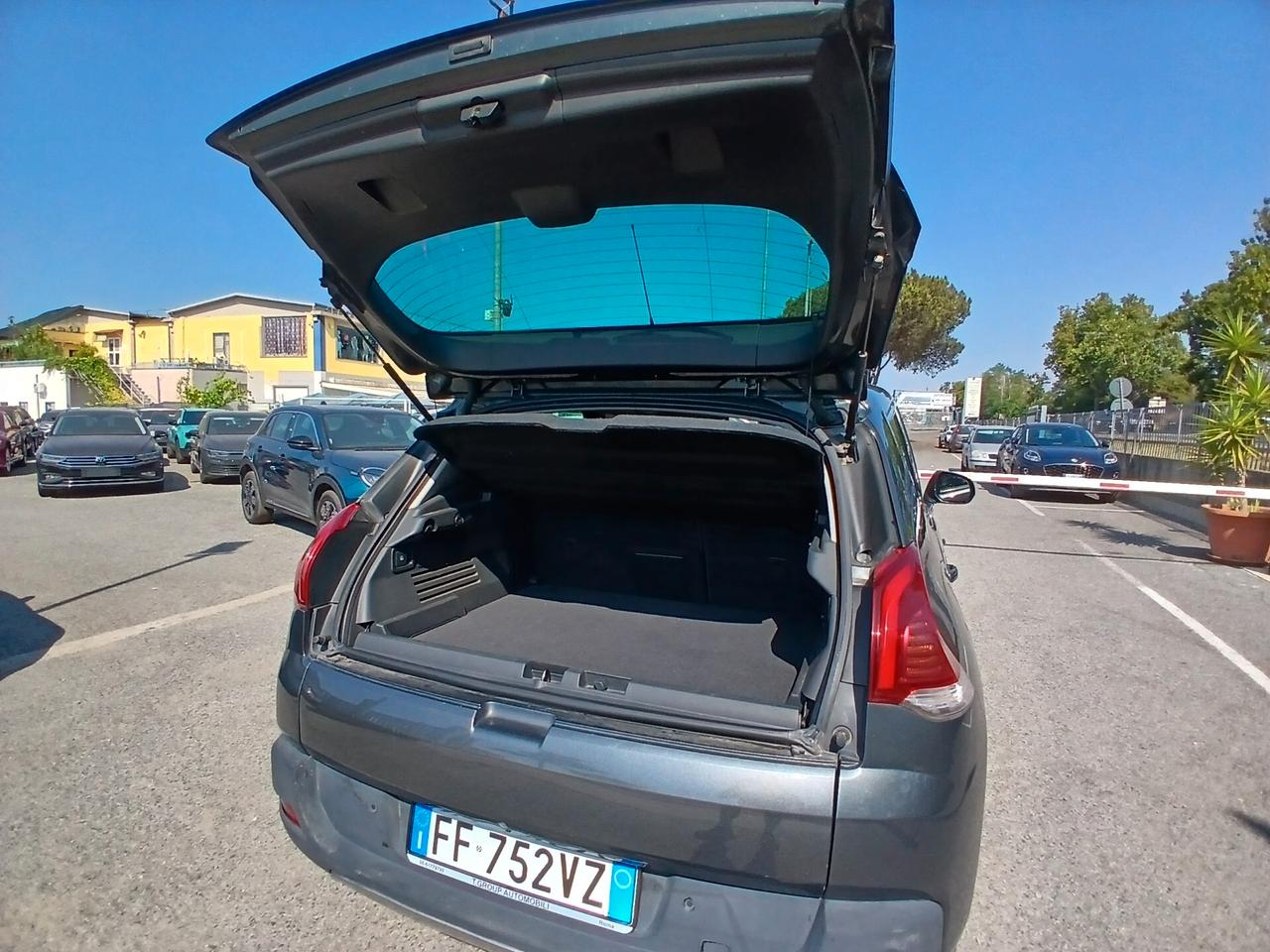Peugeot 3008 BlueHDi 130 S&S EAT8 Active Pack