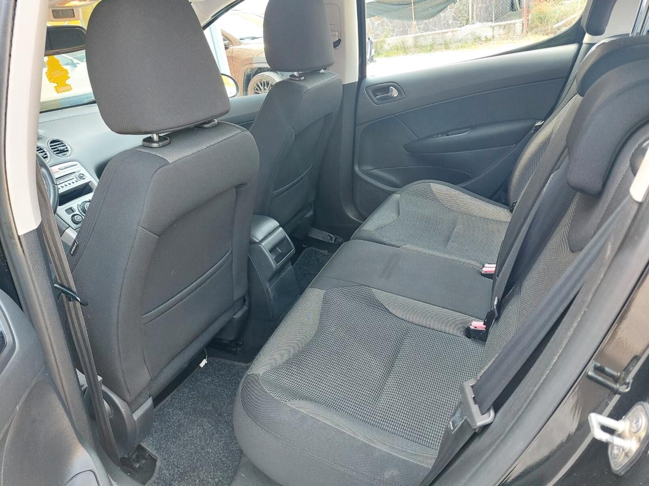 Peugeot 308 1.6 8V e-HDi 112CV Stop&Start 5p. Allure
