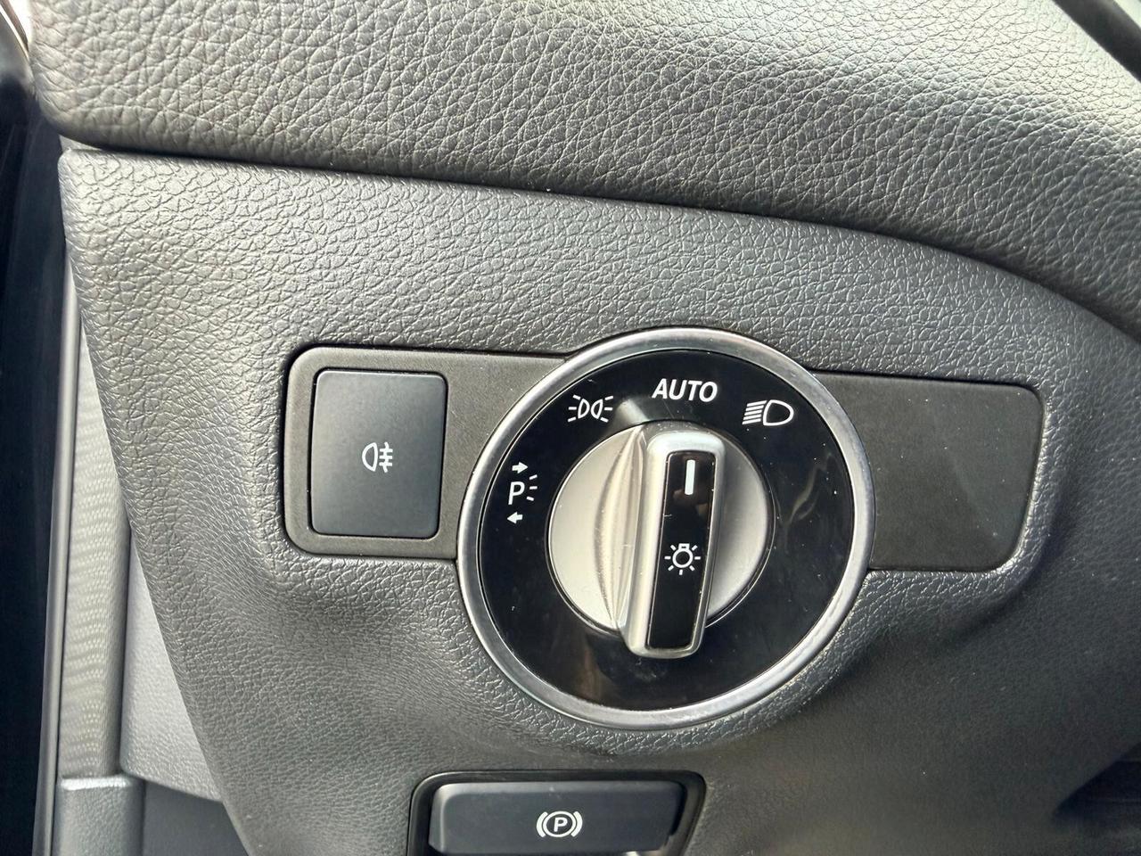 Mercedes-benz GLA 200d AUTOM/TETTO APRIBILE