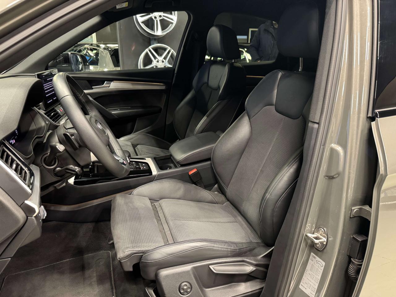 Audi Q5 SPB 40 TDI quattro S tronic Identity Black MATRIX