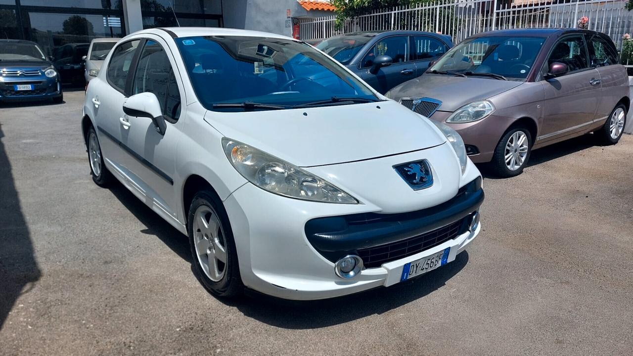 Peugeot 207 1.4 8V 75CV 5p. Energie Sport ECO GPL