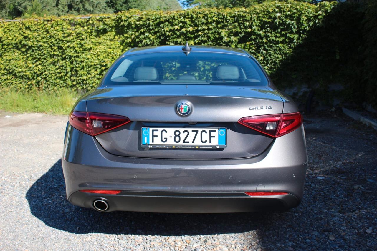 Alfa Romeo Giulia 2.2 Turbodiesel 150 CV Super