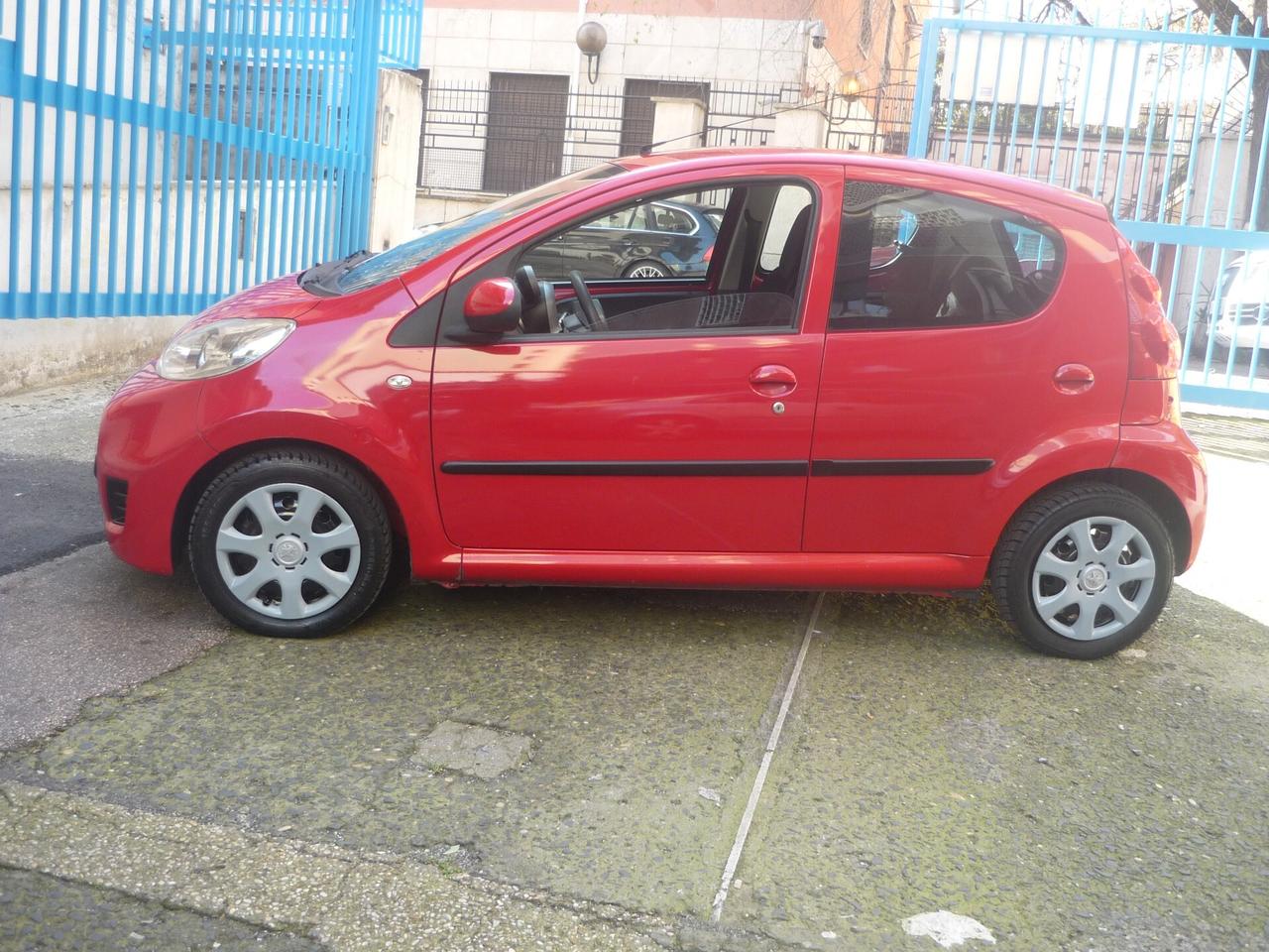Peugeot 107 1.0 68CV 5p. Plaisir