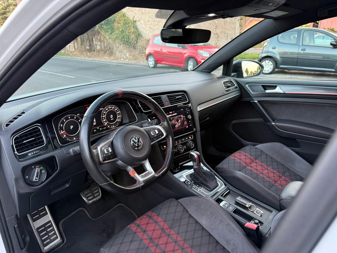 Volkswagen Golf GTI 2.0 TSI TCR DSG 5p. - Tutto incluso - Superprezzo