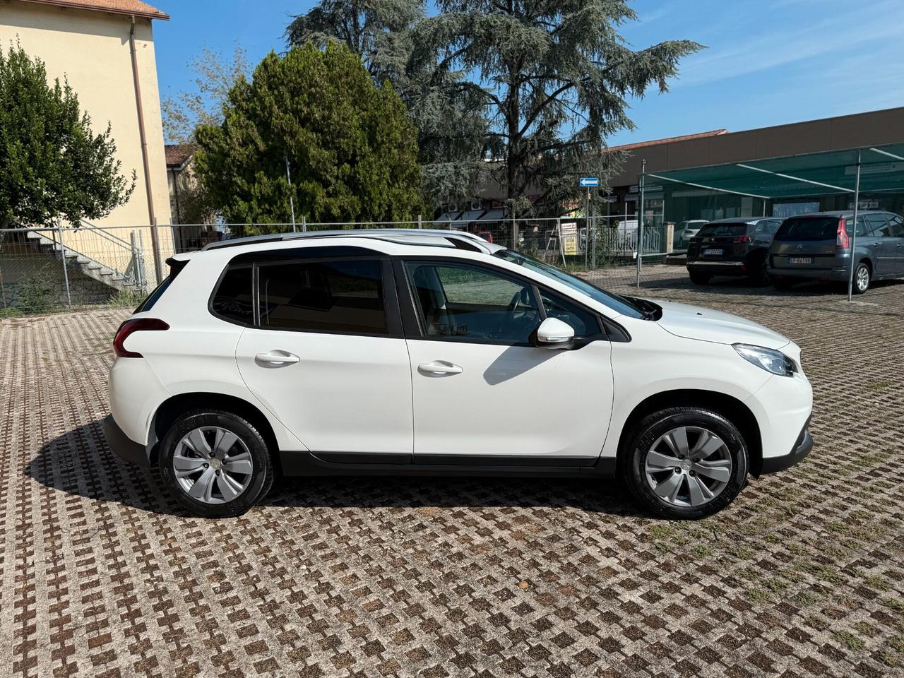 Peugeot 2008 PureTech 82 S&S Active