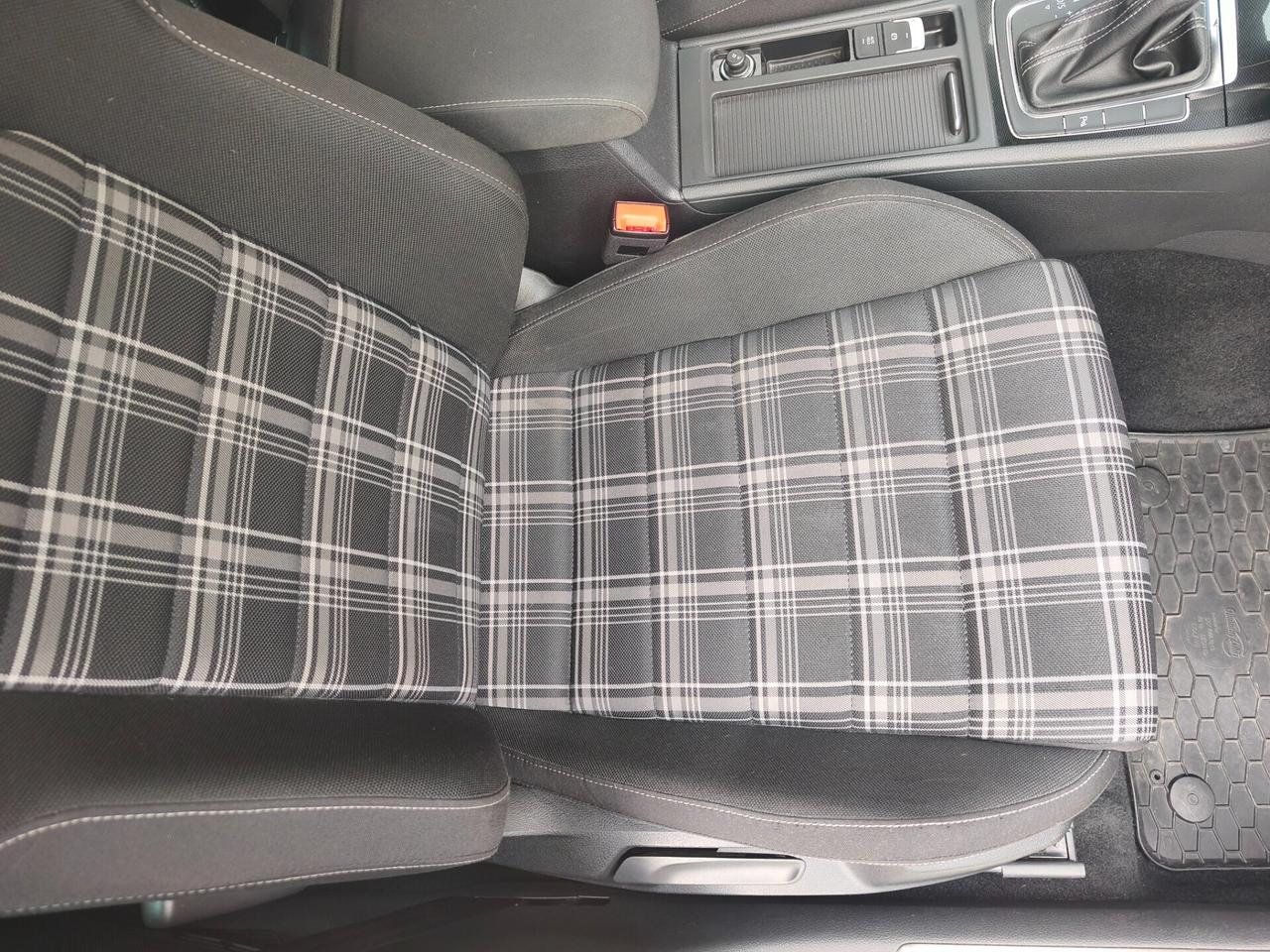 Volkswagen Golf GTD 2.0 TDI DSG 5p. BlueMotion Technology