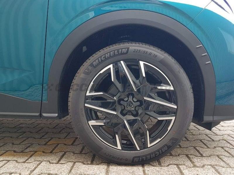 Peugeot 3008 3008 1.2 hybrid Allure 136cv e-dcs6