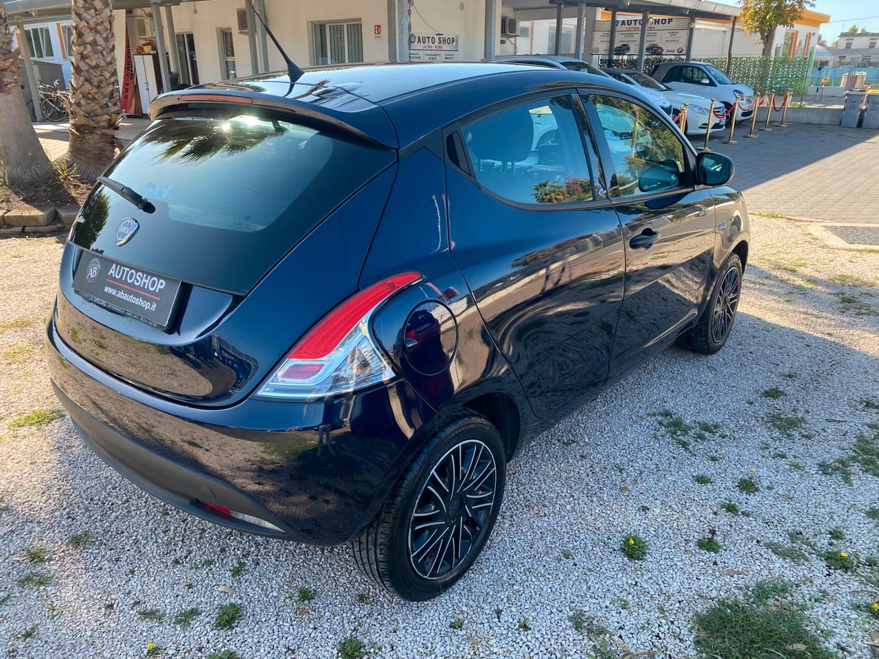 LANCIA - Ypsilon - 1.2 69 CV 5p. GPL Ecochic Ele.Bl - NEOPATENTATI - FINANZIABILE - PERMUTE