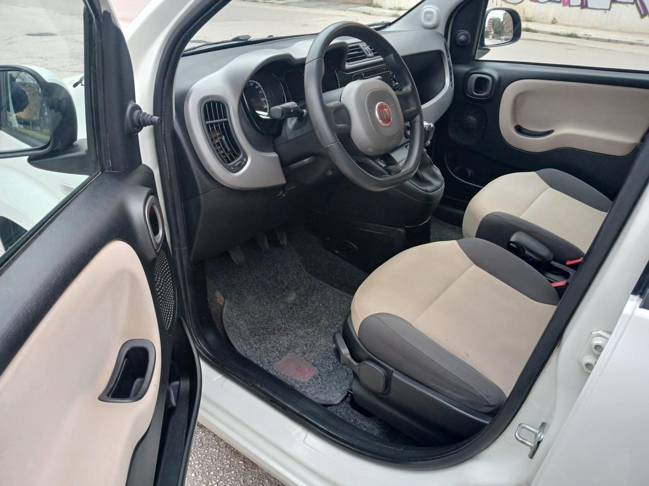 Fiat Panda 0.9 TwinAir Turbo Natural Power Lounge