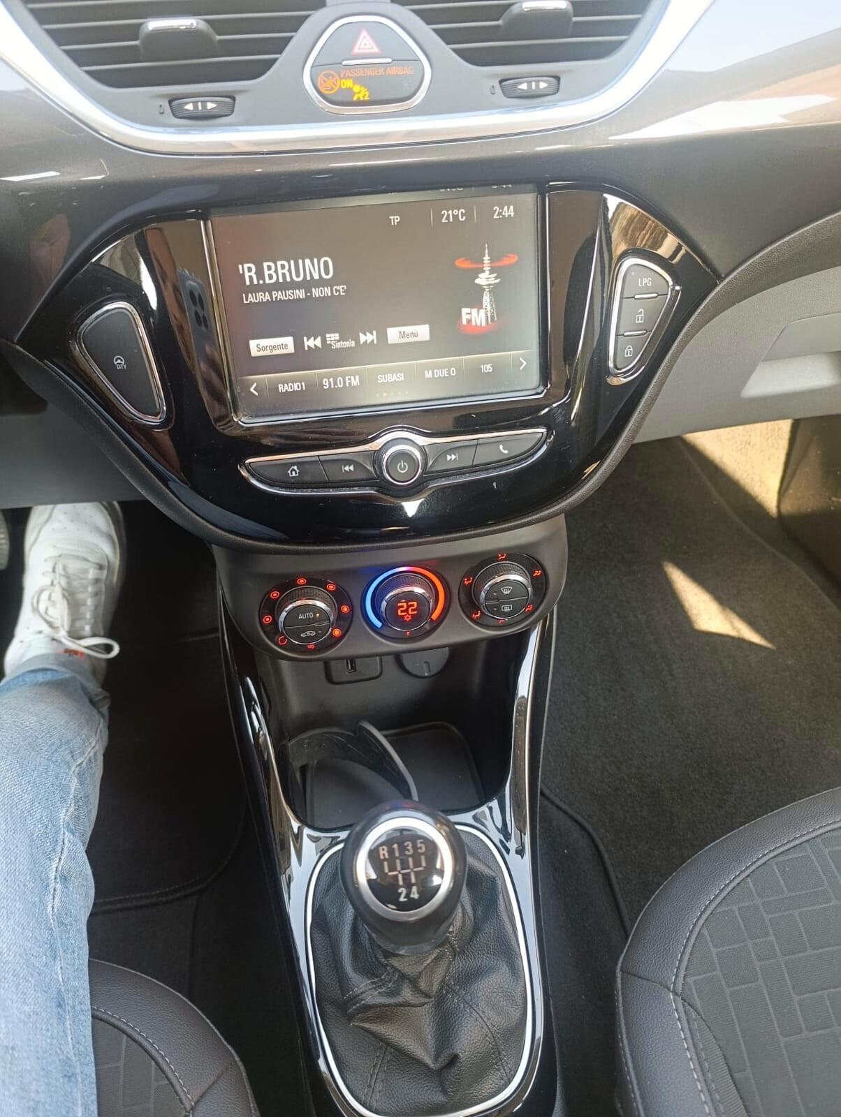 Opel Corsa 1.4 90CV GPL Tech 5 porte Innovation